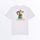Camiseta blanca Färgen Il Caffè di Casa con ilustración grande de cafetera italiana estilo Bauhaus y texto Il Caffè di Casa en la espalda.