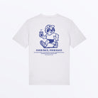 Camiseta blanca Färgen Your Pace Your Race con ilustración del perezoso corriendo y texto en azul en la espalda.